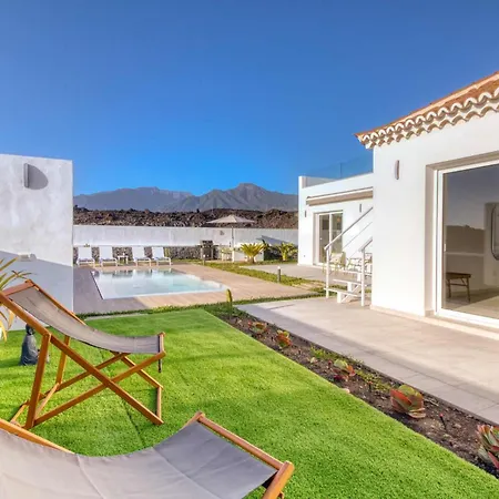 Veni Mit Pool In Norias Villa