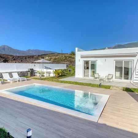 Veni Mit Pool In Norias Villa *